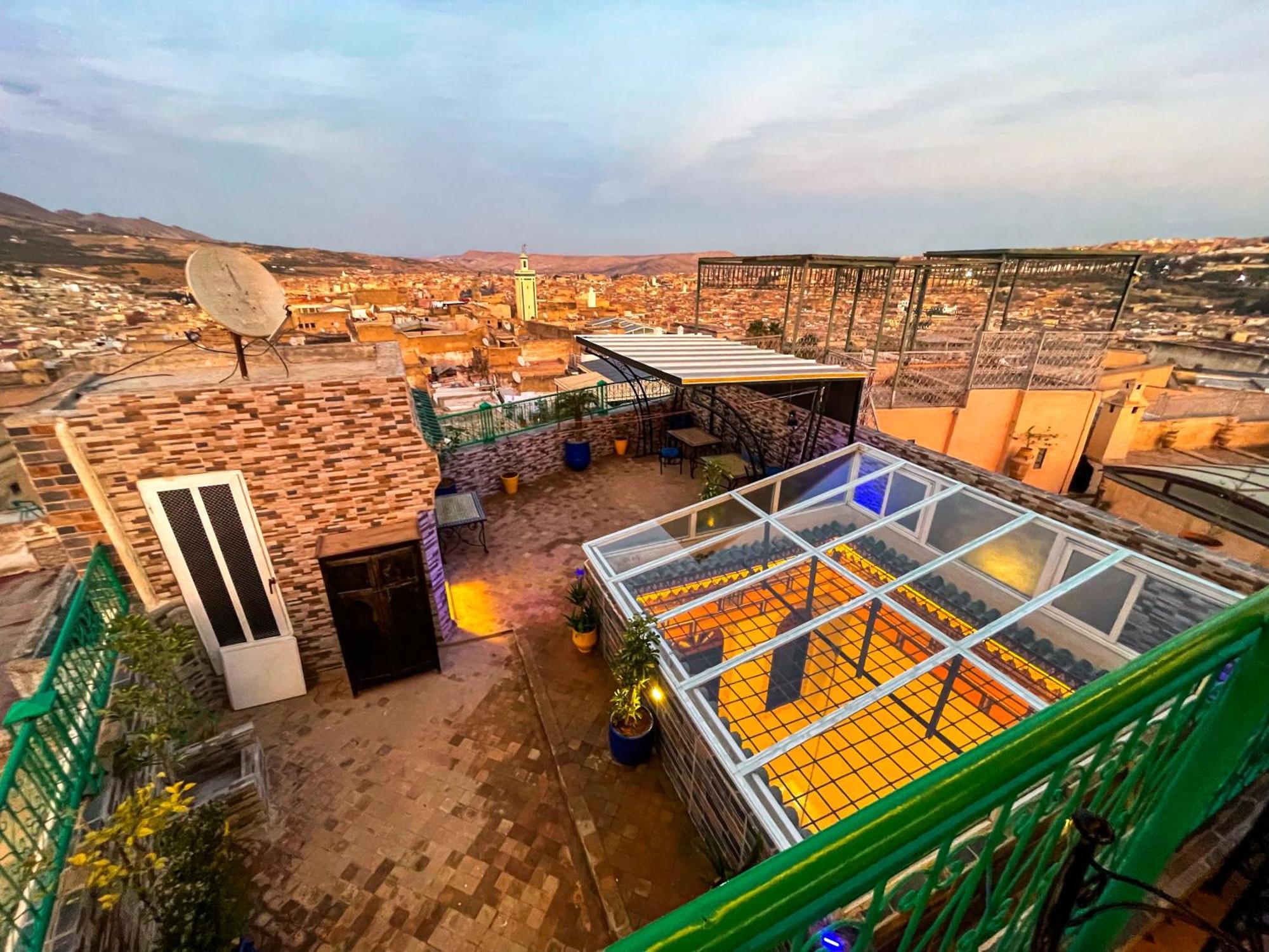 Riad Dar El Ouedghiri Fès Extérieur photo