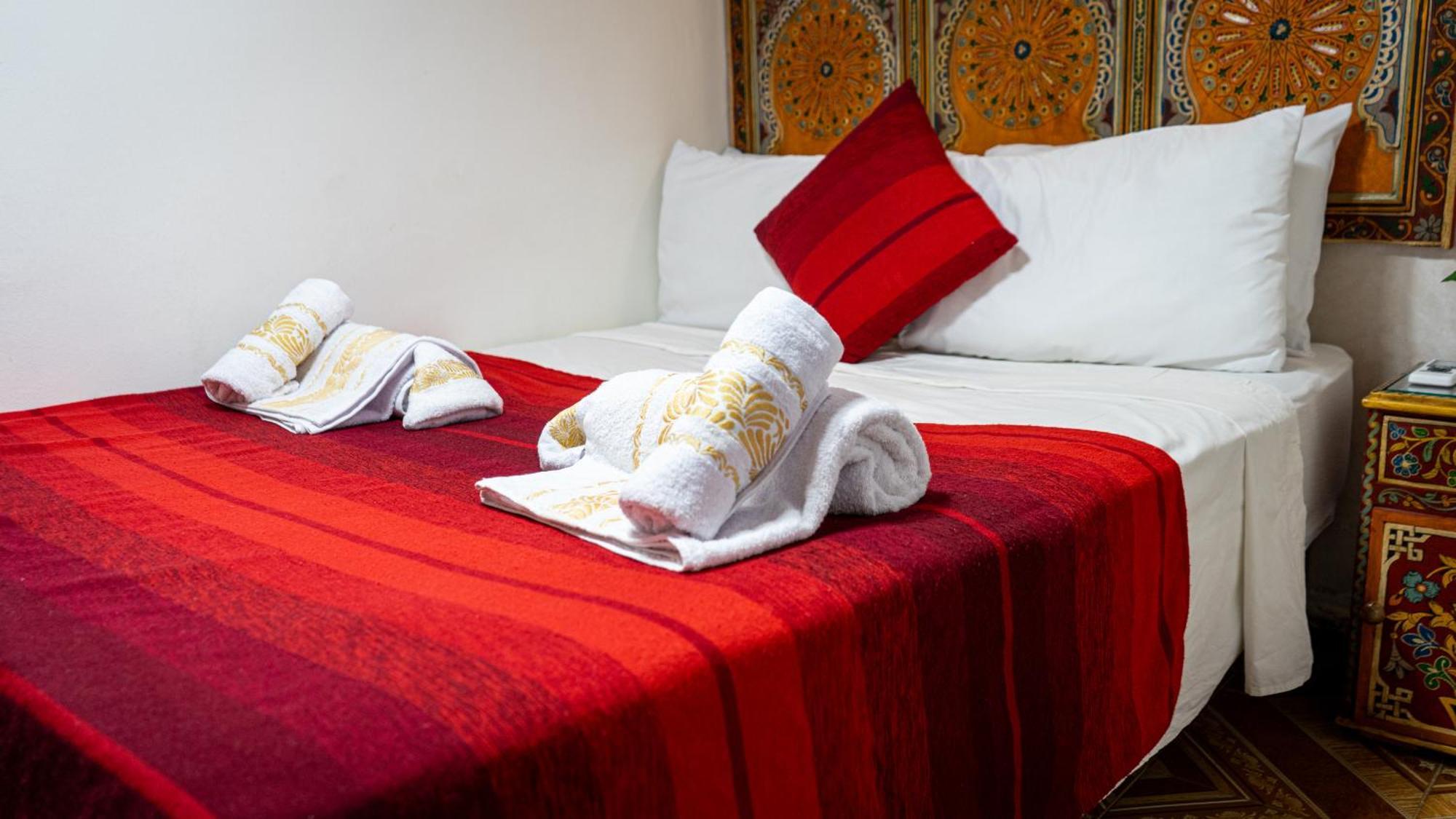 Riad Dar El Ouedghiri Fès Extérieur photo