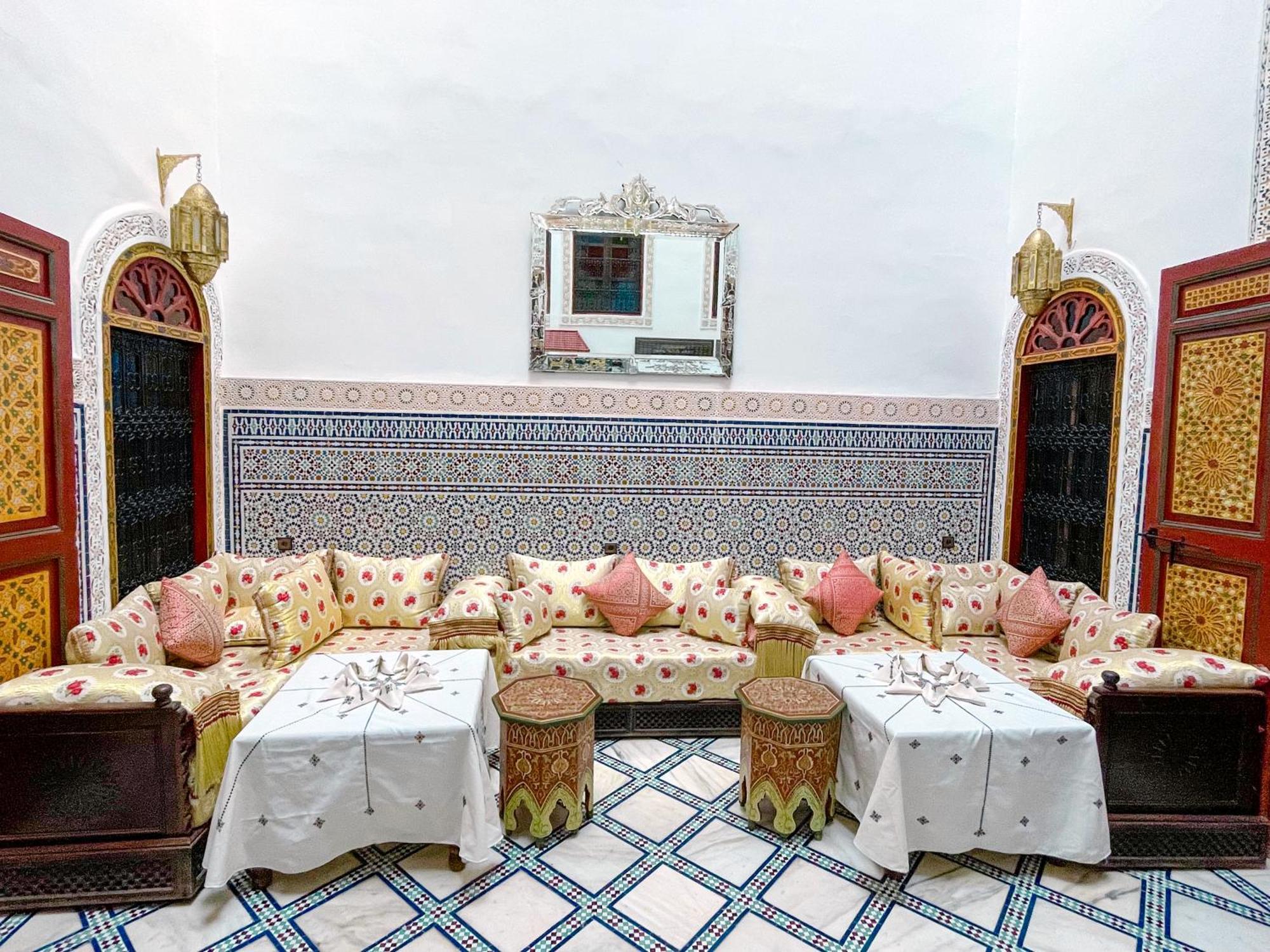 Riad Dar El Ouedghiri Fès Extérieur photo